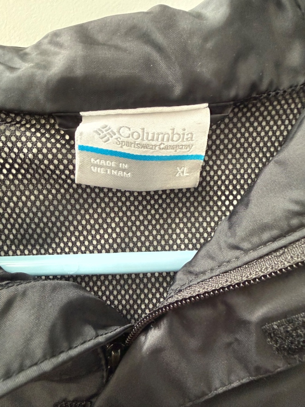 Men's Rain Jacket - Picture 2 of 3